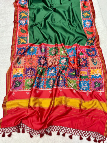 Green Handloom Patola Silk Saree with Zari Weaving Lagdi Patta Pallu and Tassels