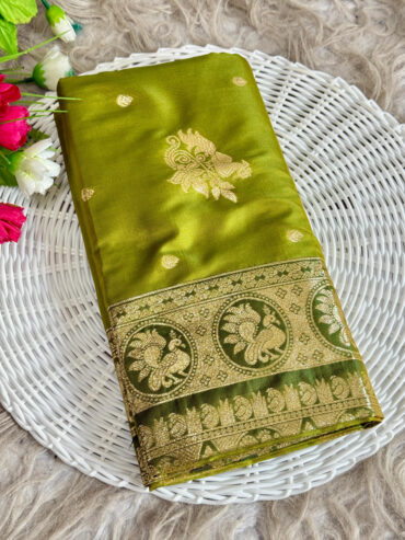 Mehendi Green Nauvari Peshwai Paithani Silk Saree with Zari Weaving Work