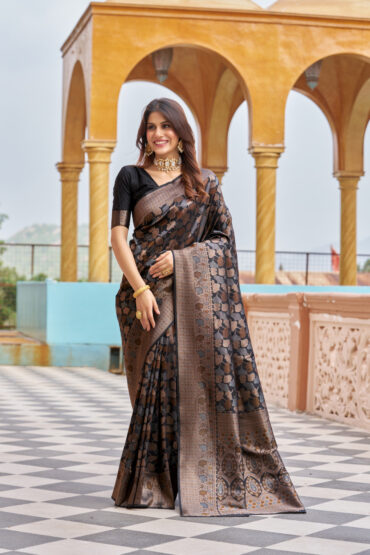 Black Kanjivaram Silk Saree with Zari Weaving Work